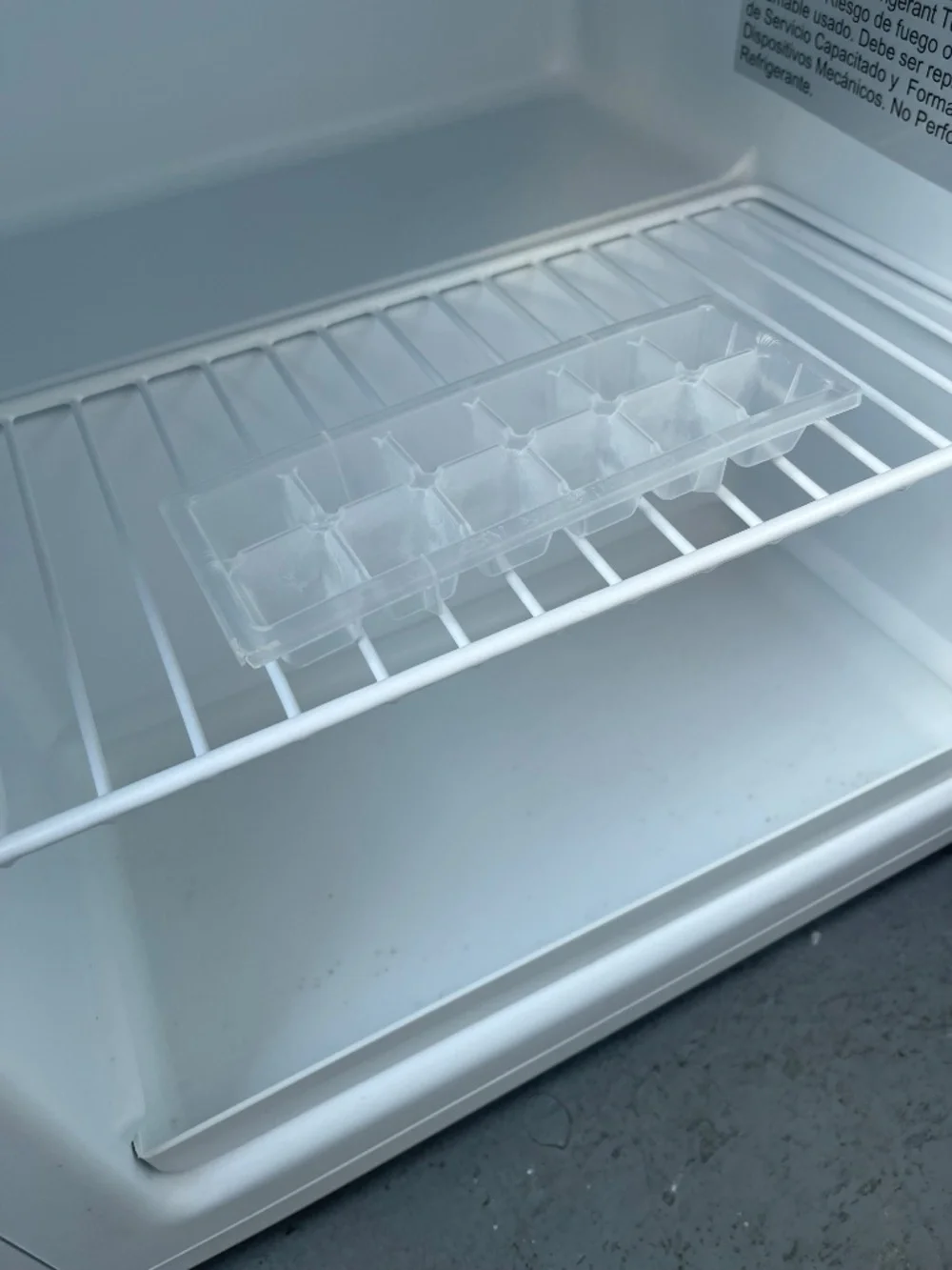 White Compact Mini Freezer - Picture 6 of 11